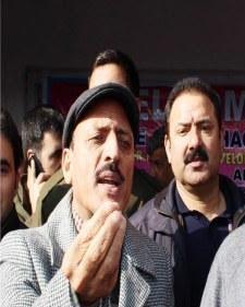 Let Omar Abdullah debate ration issue in Assembly instead of spreading misinformation: Abdul Haq